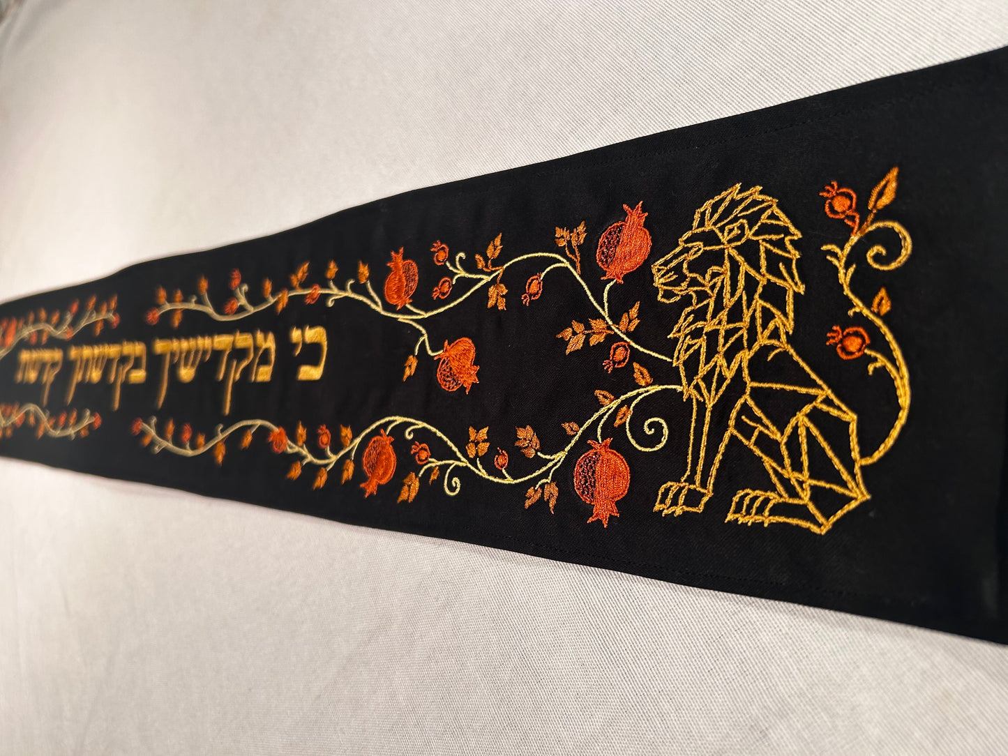 Atara - tallit collar